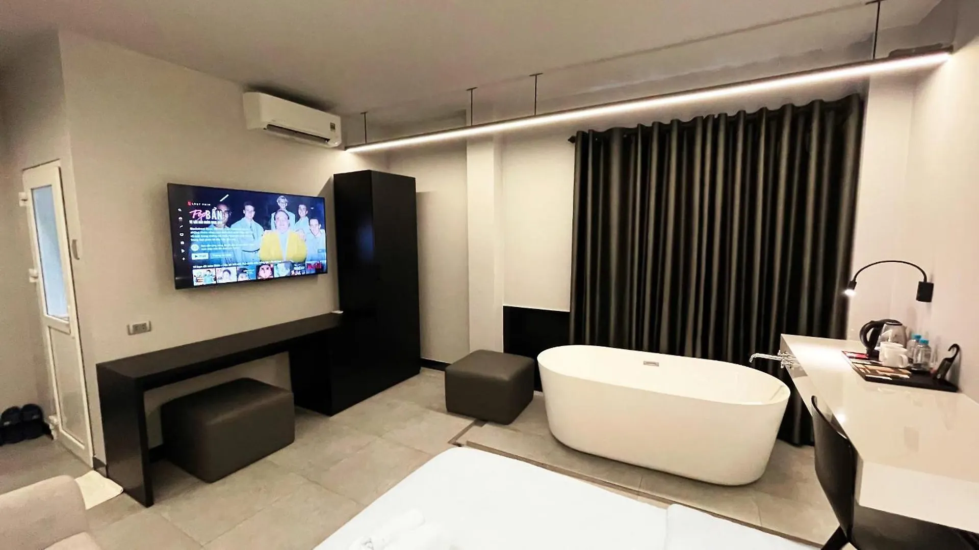 A In Hotel Atistar Ho Chi Minh City Vietnam